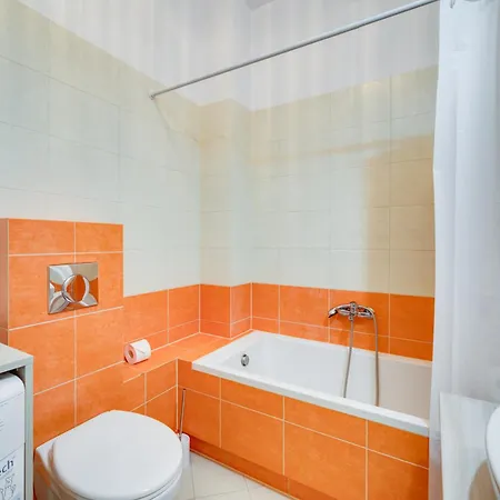 Almond - Neptun Park By Oneapartments *